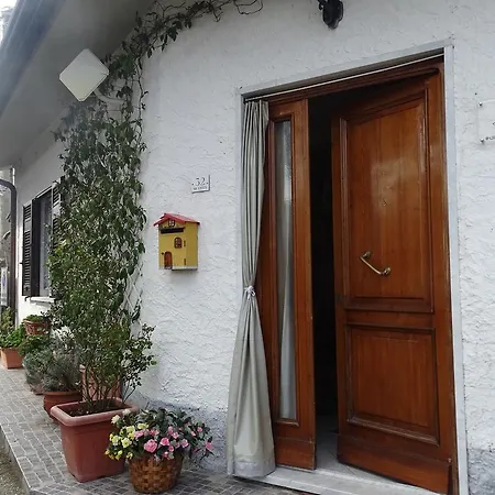 Bed & Breakfast A Casa Di Marilu Fosdinovo